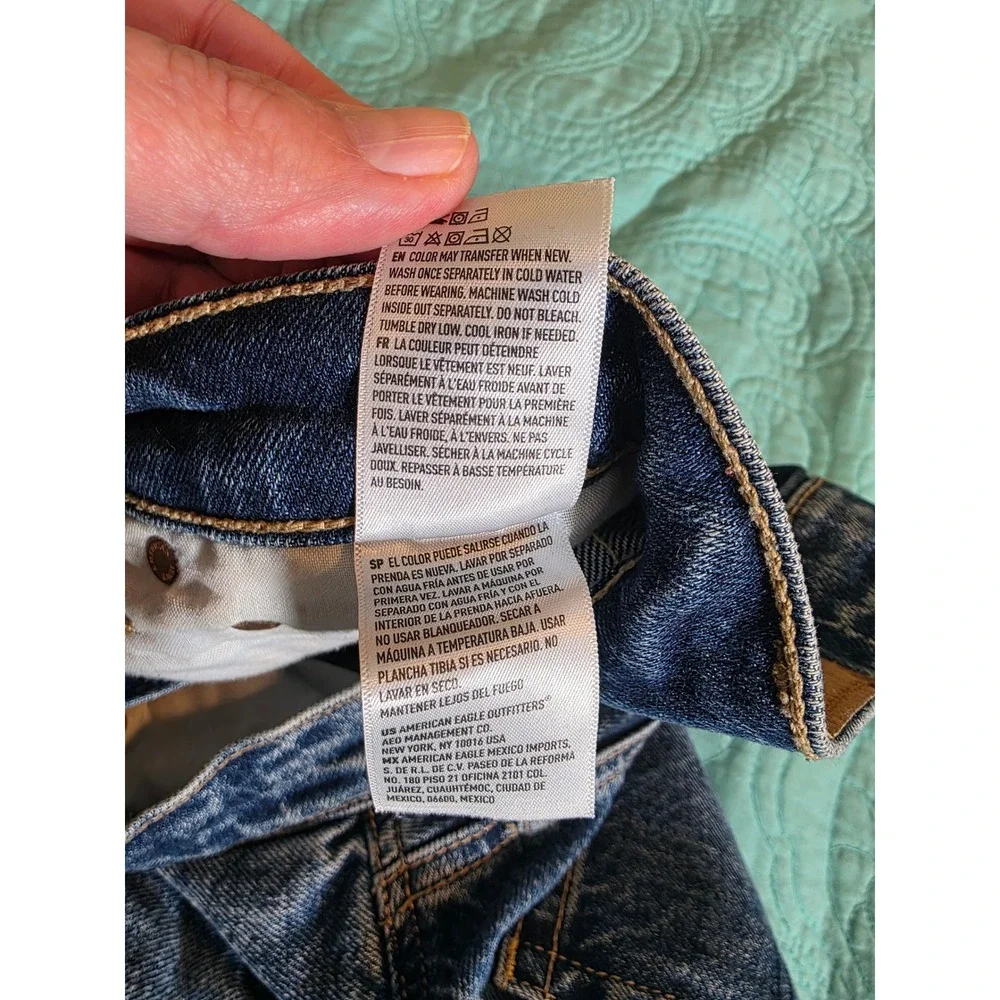 American Eagle High Waisted Denim Shorts Size 2 Medium Wash Raw Hem Cut Offs